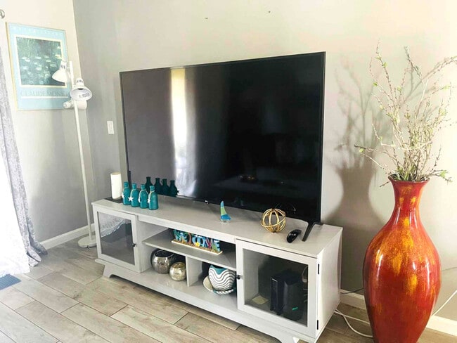 Photo - 2794 Rhonda Ln