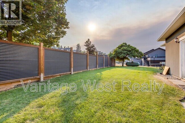 Photo - 5308 Upper Mission Dr