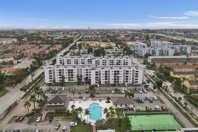 Photo - 8145 NW 7th St Unidad 315