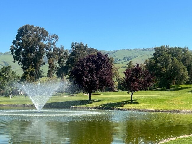 Photo - 2076 Mataro Way