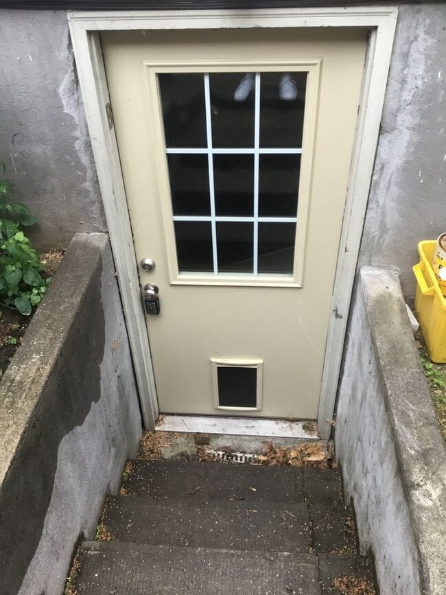 Photo - 1029000 Unit B