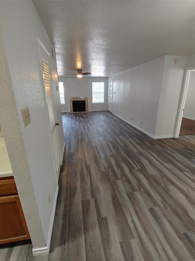 Photo - 9700 Leawood Blvd Unidad 408