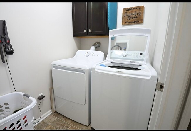 Photo - 8311 S 35th St