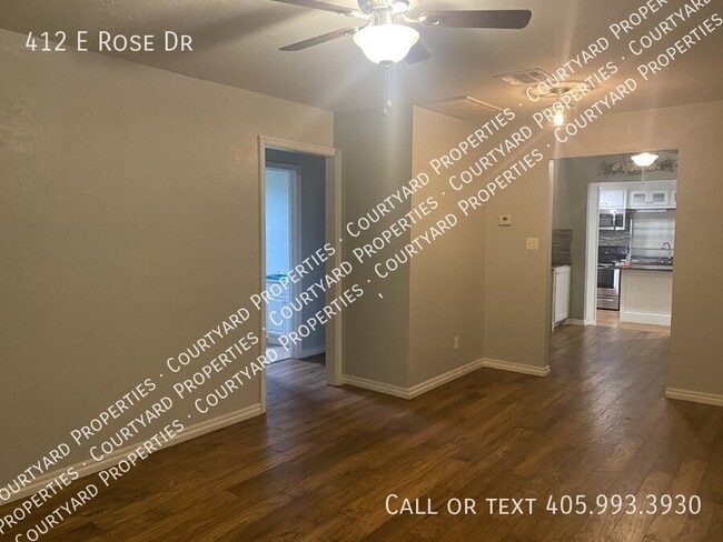 Photo - 412 E Rose Dr
