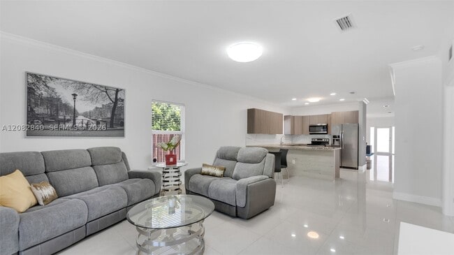 Photo - 110 SW 50th Ave