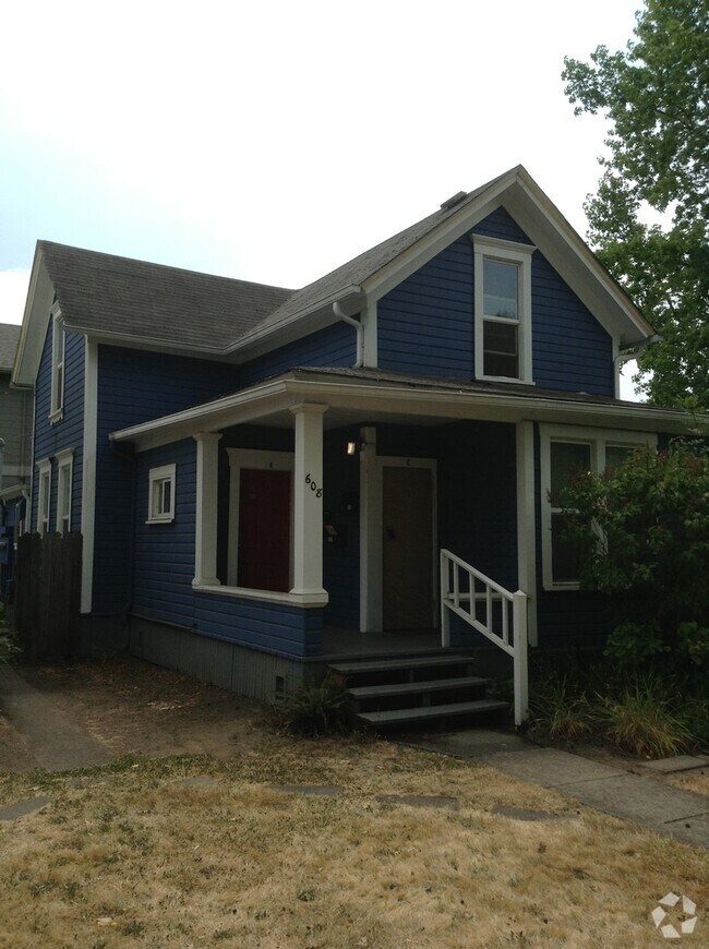 Building Photo - 608e15 Unit B Rental
