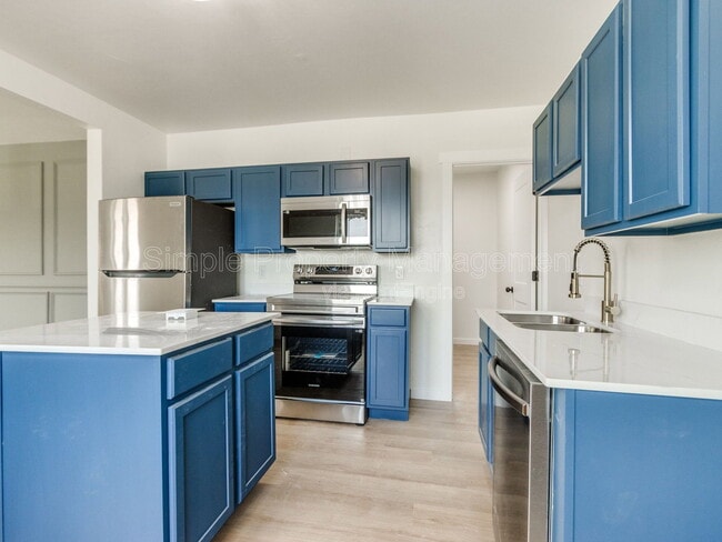 Photo - 814 W Hill St Unit 4