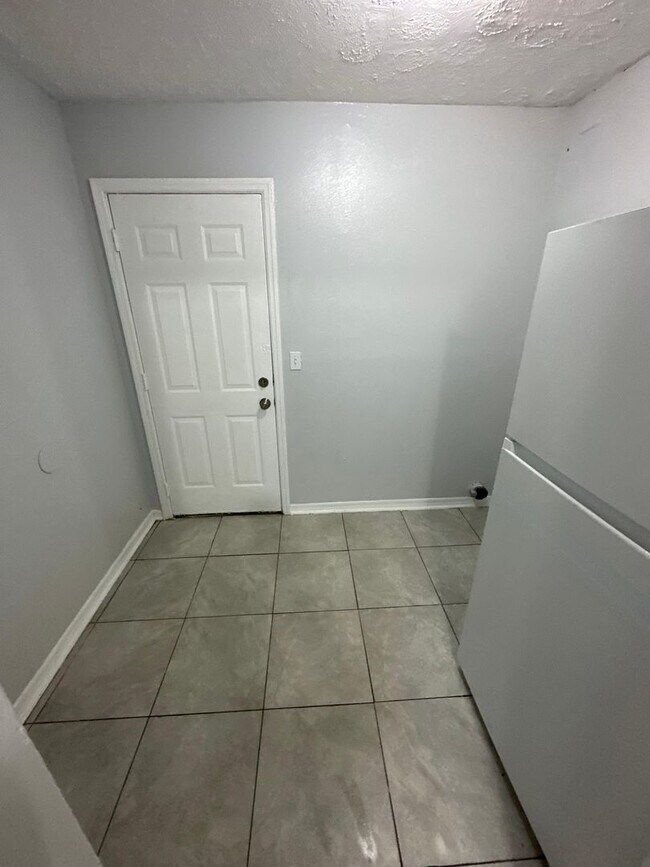 Photo - Fully Renovated 3/1.5 -Single Family! Avai...