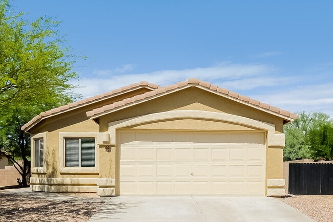 Building Photo - 3530 S Desert Promenade Rd