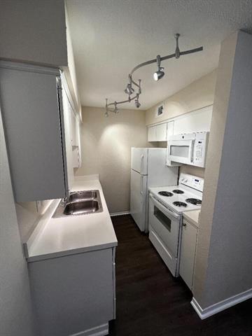 Photo - 4859 Cedar Springs Rd Unit 137