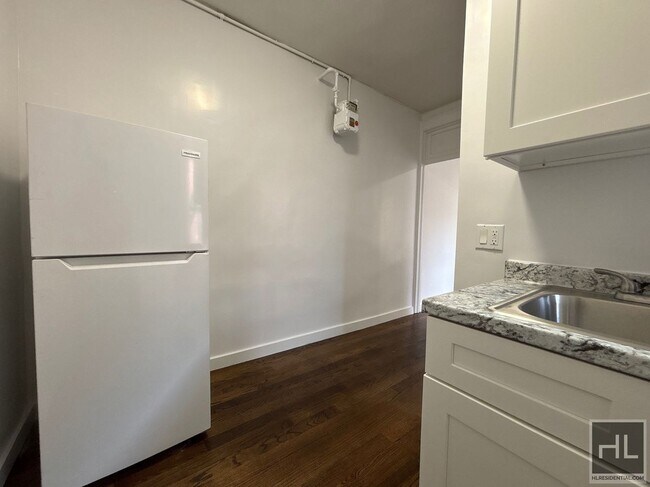 Photo - YORK AVENUE Unidad 3F