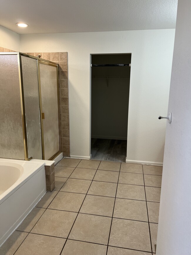 Photo - 21580 Stoll Pl