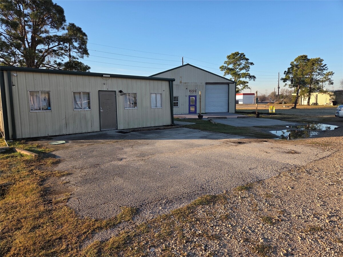 Photo - 8222 N Hwy 146