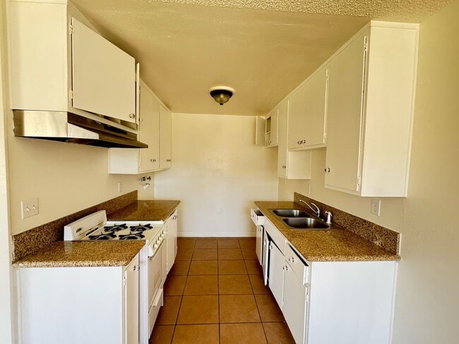 Photo - Comfortable and Affordable 2 Bedrooms, 1 B...