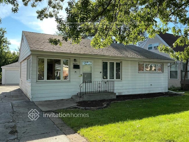 Photo - 9219 S 51st Ave House