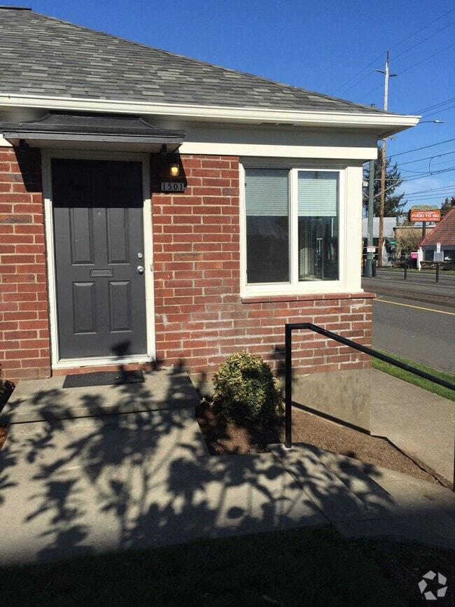 Building Photo - 1bed w/hardwoods, extra storage onsite, co... Unit 1507 Rental