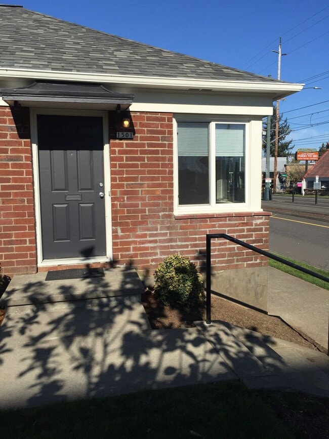1bed w/hardwoods, extra storage onsite, co... - 1bed w/hardwoods, extra storage onsite, co... Apartment Unit 1507