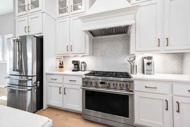 3102 Somerset Levens Ln