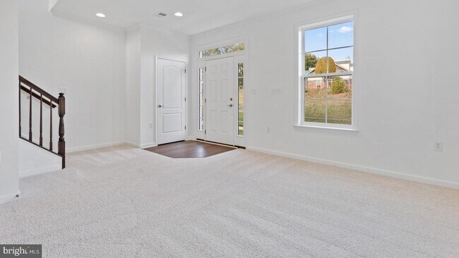 610 Hemsworth Ln
