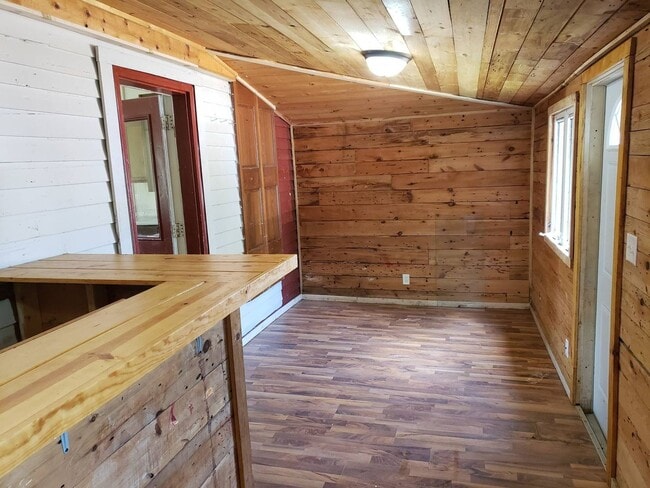 Photo - 1331 Grand Ave Unit 1331 1/2 (Lower)