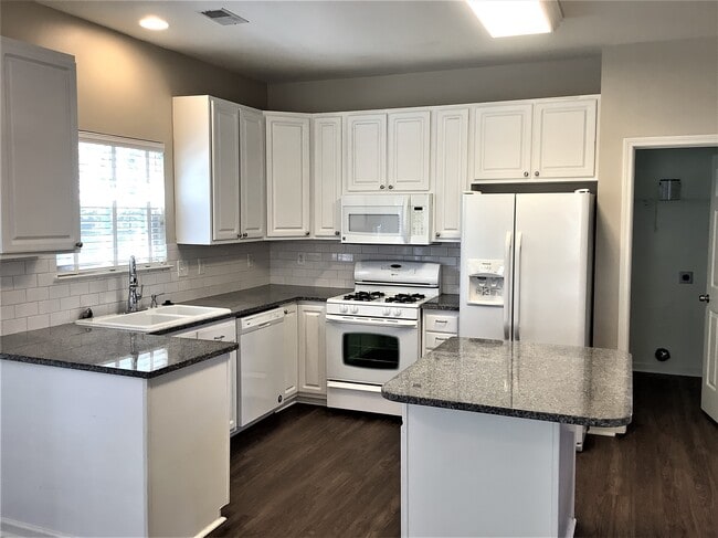Photo - 818 Laurel Meadows Pkwy