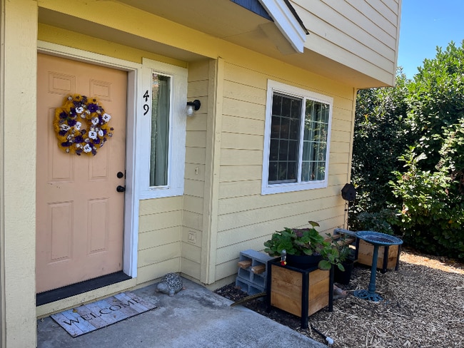 Photo - 2030 Brookhurst St