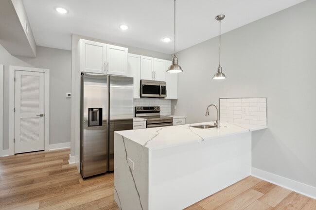 Photo - 2120 Berges St Unit 4