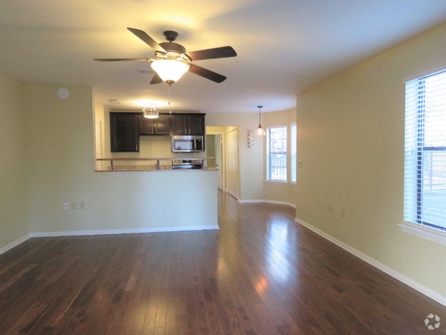 Building Photo - 518 E 7th St Unit 1 Rental