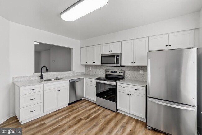 Photo - 6096 Majors Ln