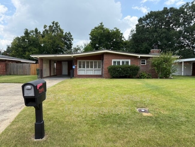 Photo - 2918 Emory St House
