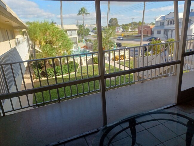 Photo - 909 SE 46th Ln Unidad 909 SE 46th Ln 202