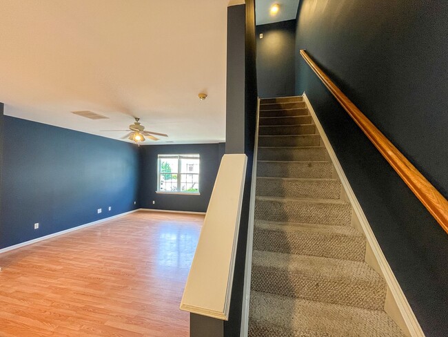 Photo - 3BD/2.5BA Townhouse - Hydraulic Rd.
