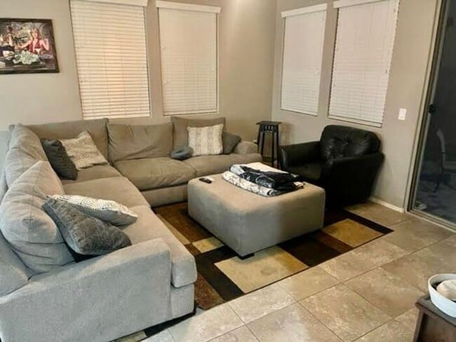 Photo - Lovely 3Bedroom/ 2.5 Bath Mesa Home!