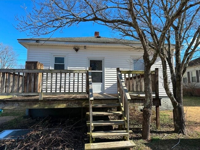 Photo - 110 S Valley St