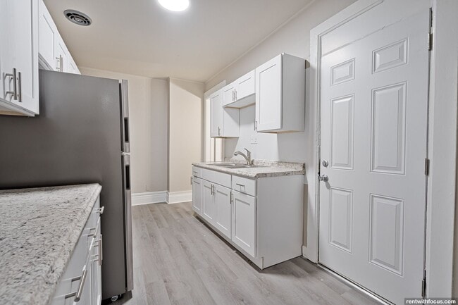 Photo - 288-290 Linden St Unit 288