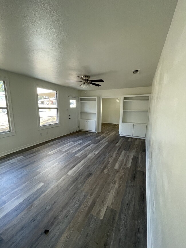 Photo - 3 bedroom, 1 bath home.