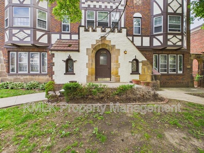 Photo - 1346 Kenilworth Ave