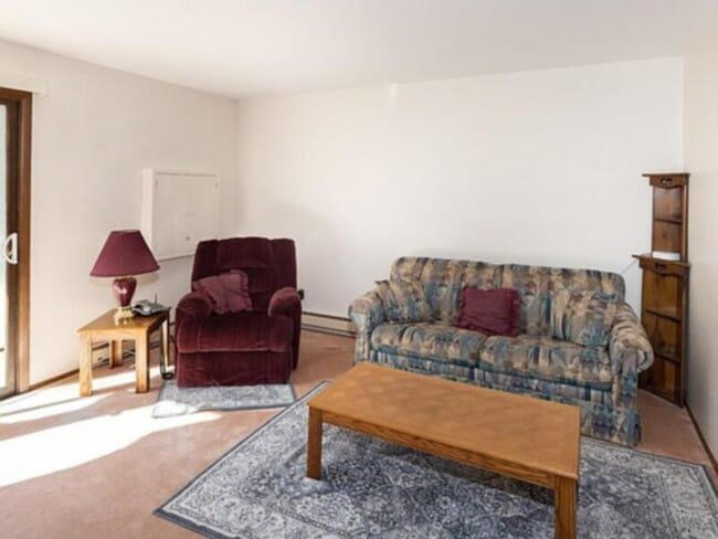 Photo - 2 BED UNIT 1 BATH AVAILABLE FOR RENT