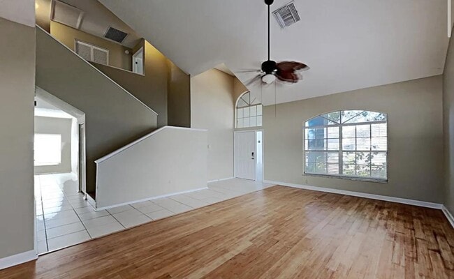 Photo - 12814 Longcrest Dr