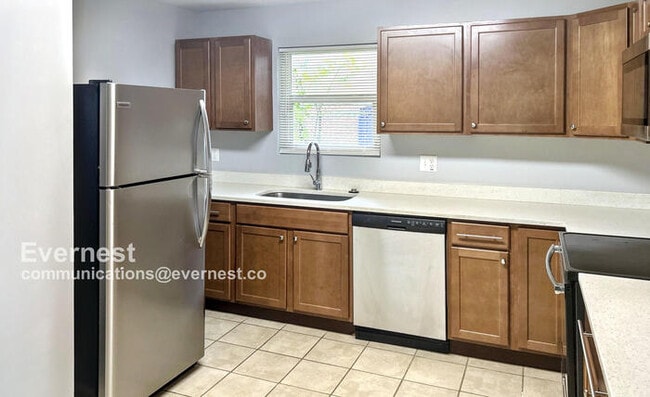 Photo - 1212 Rosedale Ave