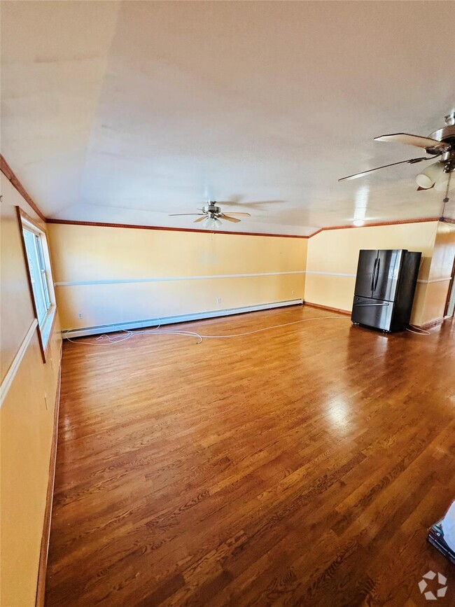 Building Photo - 2448 Rockaway Fwy Rental