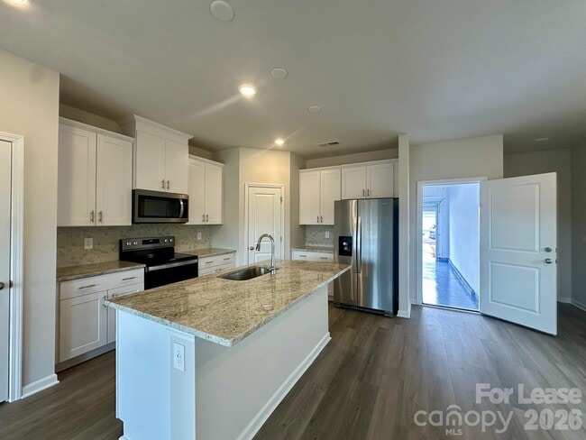 Photo - 4130 County Down Ave