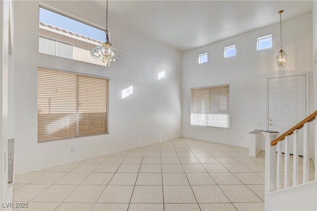 Photo - 2234 Le Conte Ave