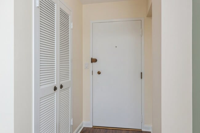 Photo - 1101 Grove St Unit 6B