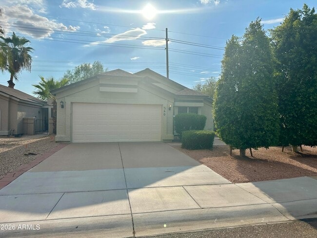Photo - 240 S Laveen Dr
