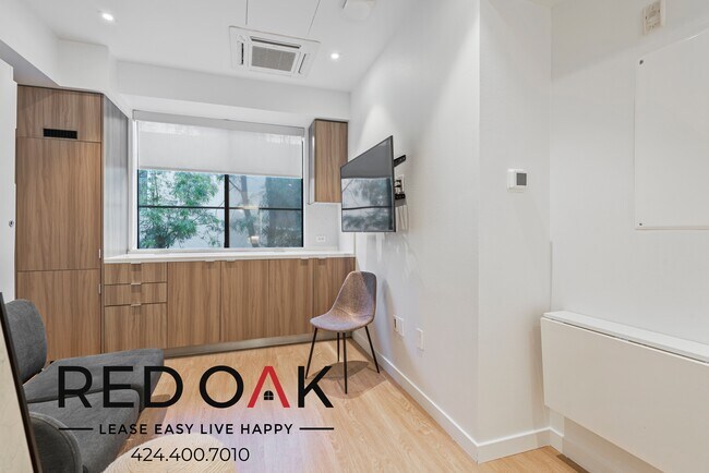 Photo - 11649 Mayfield Ave Unit 2B