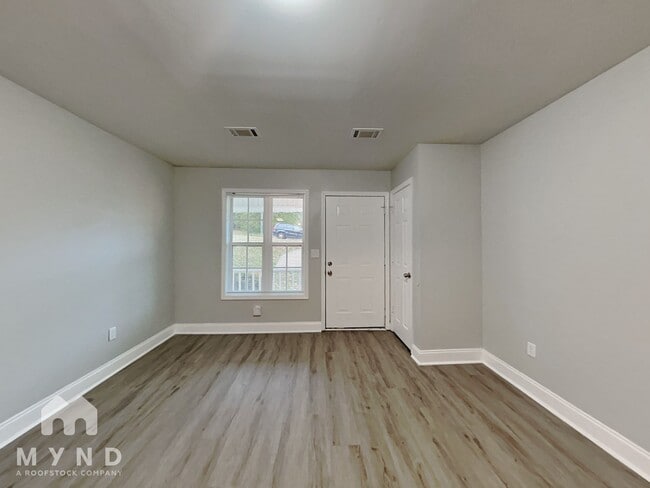 Photo - 1232 Pinedale Cir NW