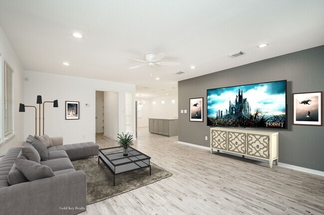 Photo - 218 Ishmeal St