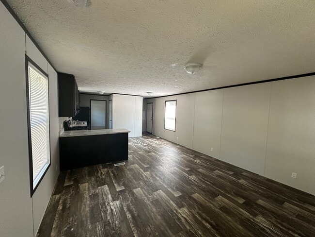 Photo - 103 Birdsall Dr