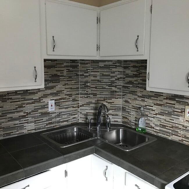 1508 w walnut ave Unit 2nd floor 3BD